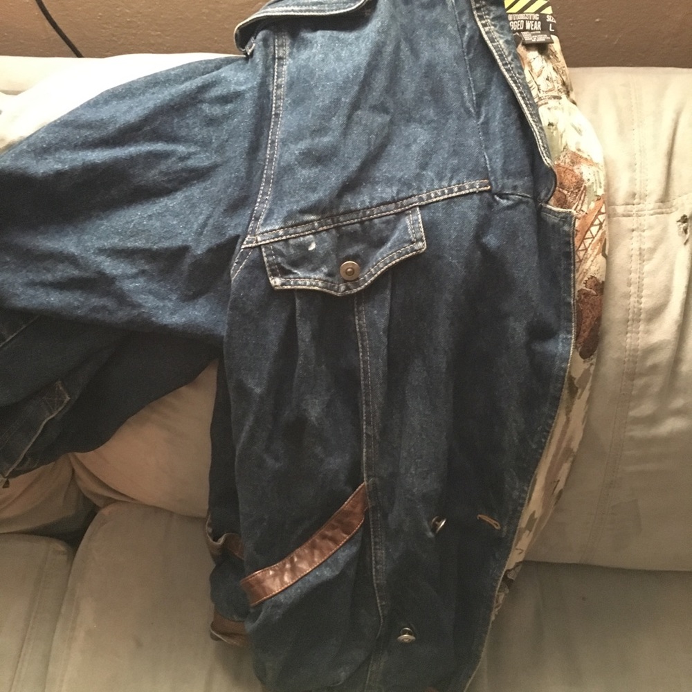 Jean Jacket - Picture 2 of 5